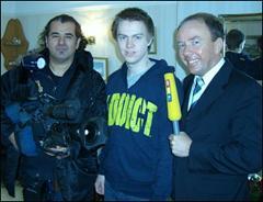 Алекс дает интервью после продажи последних пикселей сайта, фото с сайта milliondollarhomepage.com Алекс дает интервью после продажи последних пикселей сайта, фото с сайта milliondollarhomepage.com