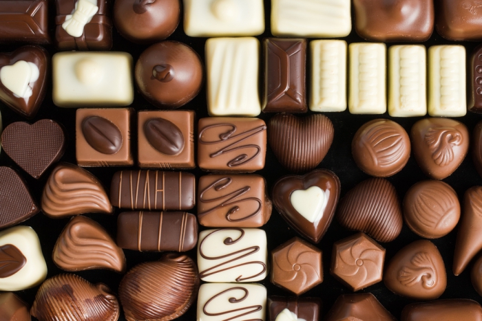 Почему шоколад теряет свою цветность?