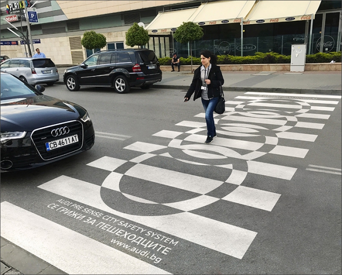 Кейс: как «зебра» продвигает систему безопасности Audi на дорогах Европы