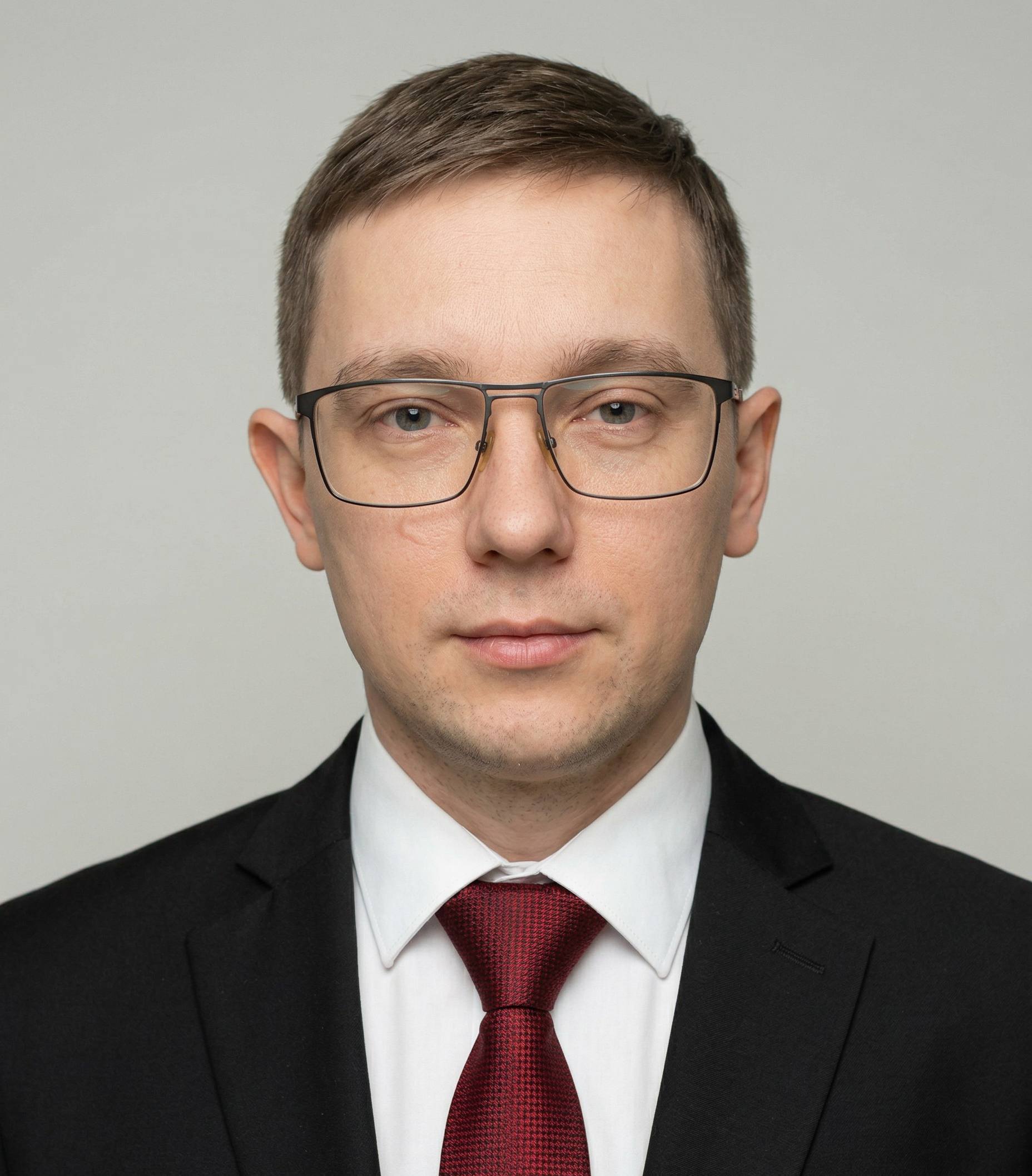 Олег Максимов