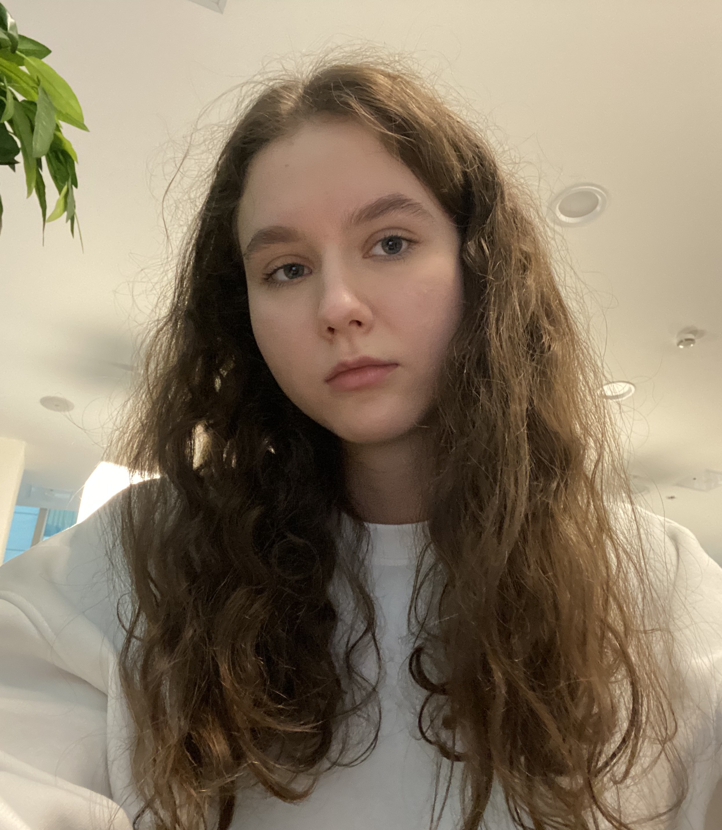 Анна Рукавишникова