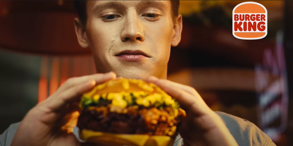 Новый сырный бургер в Burger King – кто он?