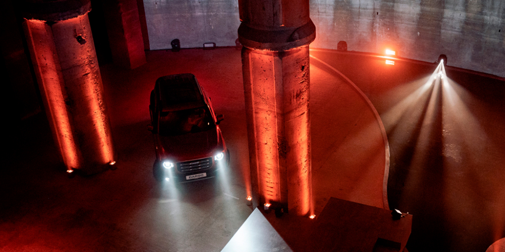 Haval и Balagan представили автомобиль на фоне водопада