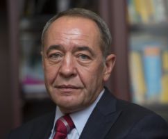 Михаил Лесин возглавил «Газпром-Медиа»
