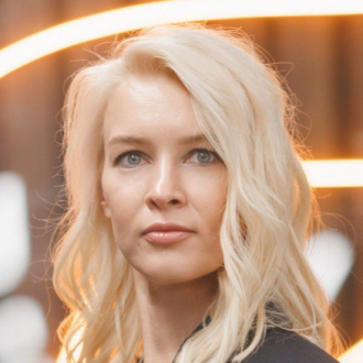 Яна Белякова