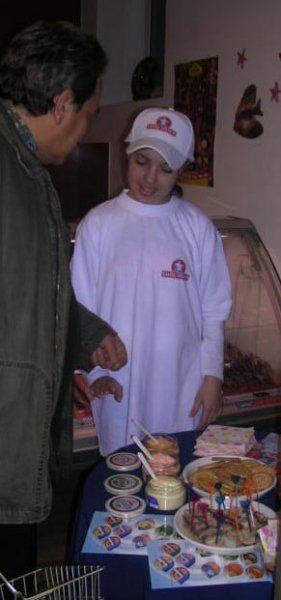 промоакция от рекламной группы "ОНИКС" для компании "Морячок" в Ростове-на-Дону , октябрь 2004