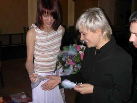 "Vogue" удивили жителей Нижнего Новгорода первым в истории перьевым шоу.