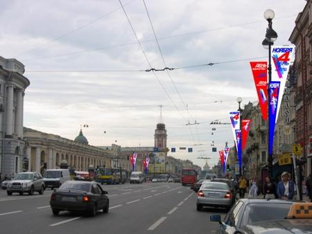 ГУП "Городской центр размещения рекламы" оформил Санкт-Петербурга к празднованию Дня народного единства