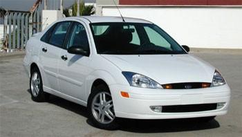 Автомобильь Ford