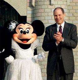  ,         Walt Disney