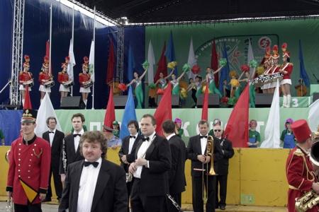 Группа "ПРОСТО Strategic Communications" провела "Праздник спорта для больших и маленьких"