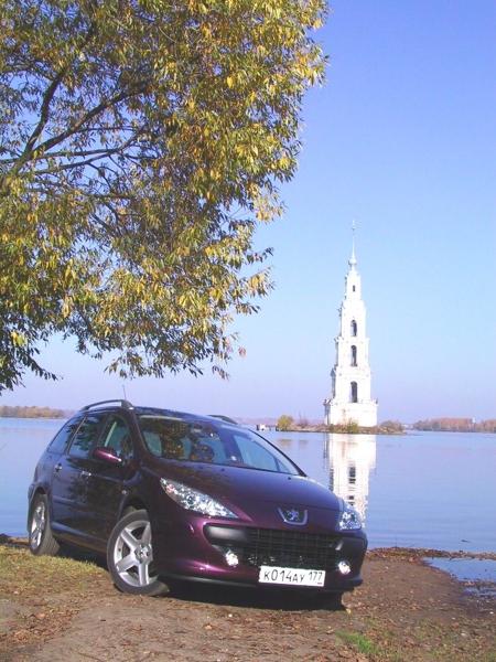 Агентство "Маслов, Сокур и партнеры" провело экскурсию по русским городам на новых Peugeot 307