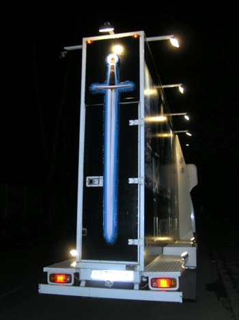 Рекламу фильма "Царство небесное" на мобильных биллбордах от РА "Грейс Медиа"