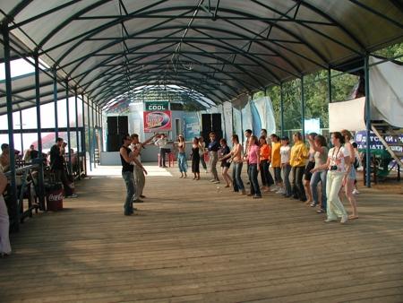 26    High Dive    -       