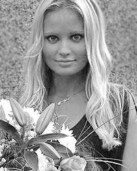 Дана Борисова, посмеиваясь, именует женщин вокруг пятидесяти «милыми старушками» – под общий хохот