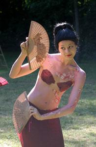 Японский бой и грохот барабанов. "Корпорация "Я" провела презентацию нового модельного ряда Nissan