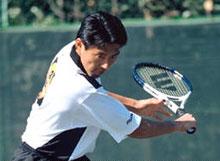 Сузо Мацуока, перестав бить по мячам, нашёл для них неожиданную сферу применения (фото с сайта shuzo.co.jp).