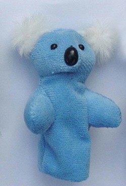 Игрушки в упаковках стирального порошка Tide