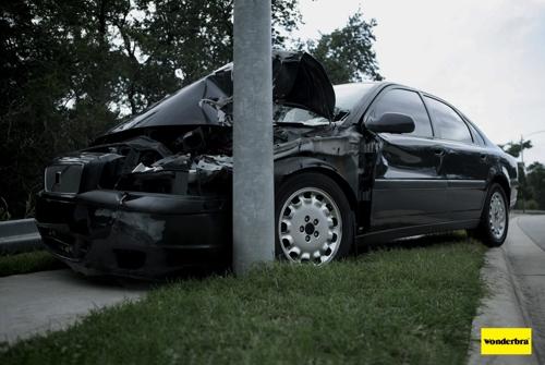 Белье Wonderbra вызывает ДТП, считает агентство Lanmeng