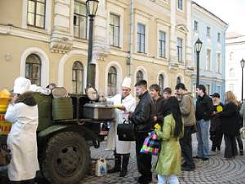 Акция "Каша из топора. Попробовать пора" от Евросеть