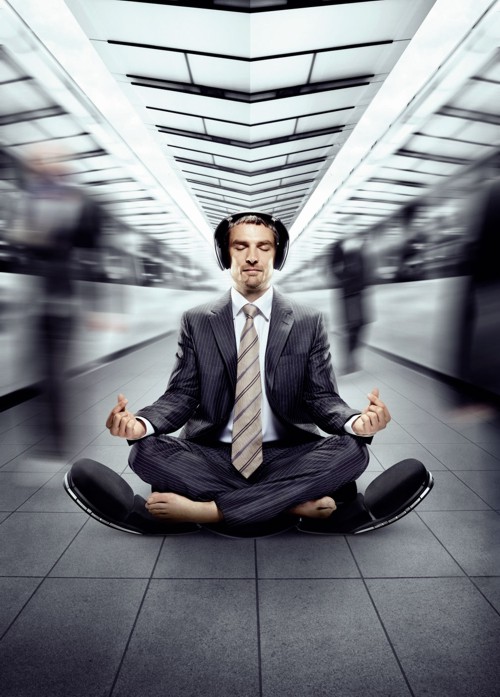 Реклама Bluetooth-устройства нового поколения Jabra ВТ8030