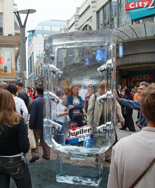 Рекламная кампания Jupiter Blue от РА Famous Brussels