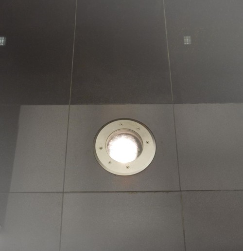 Ambient-реклама порошка Tide от Leo Burnett Moscow