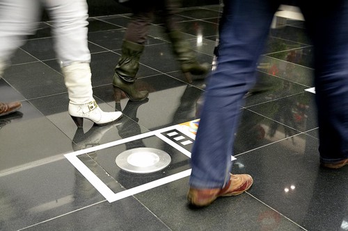 Ambient-реклама порошка Tide от Leo Burnett Moscow