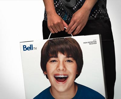 Упаковка видеотехники Bell TV передает эмоции зрителей