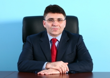 Александр Жаров