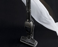 Пылесос Electrolux Ergorpaido инкрустированный 3730 кристаллами "Crystallized" компании Swarovski Elements