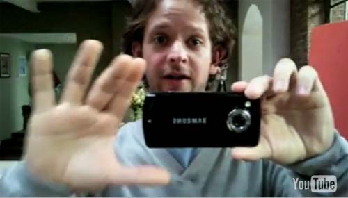 Ролик с фокусом и разоблачением от Samsung, скриншот