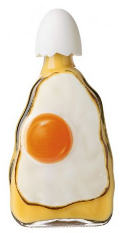 Ликер в упаковке с яичницей
