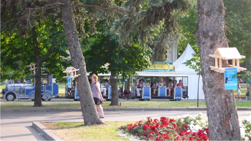 брендированные кормушки, ВДНХ