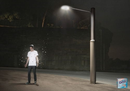 Реклама отбеливателя от Naked Sydney