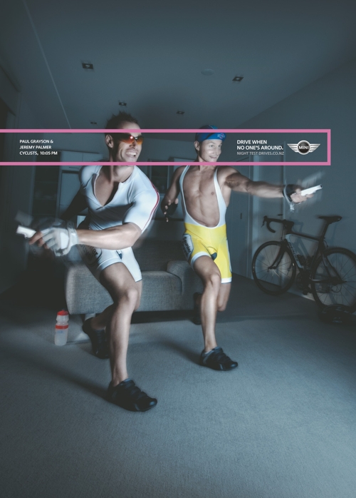 Кампания в поддержку ночных тест-драйвов Mini