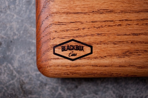 Деревянный футляр для MacbookPro