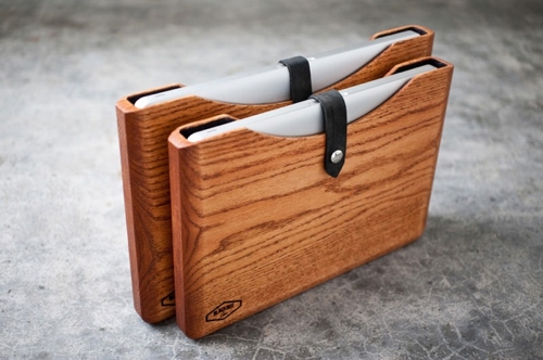 Деревянный футляр для MacbookPro