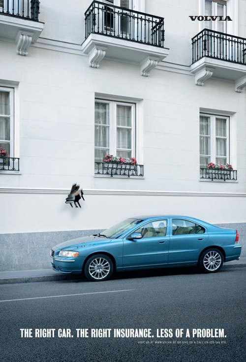 Реклама шведской страховой компании Volvia