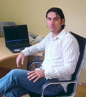 Антон Мельников