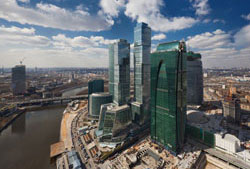Москва и Петербург опускаются как финансовые центры