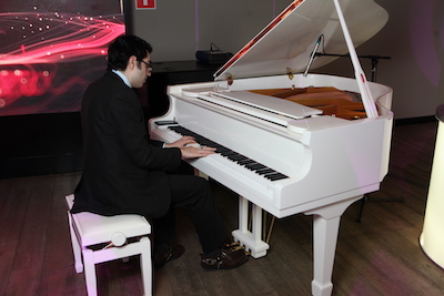 Александр Беграмбеков пианист