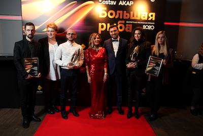 Михаил Вишневский,Татьяна Гребёнкина,Антон Каляки, SMETANA; Екатерина Веселкова, ГАЗПРОМ-МЕДИА; Валентин Смолякова, АКАР; Анастасия Приказчикова и Евгения Серикова, БЛАГОТВОРИТЕЛЬНЫЙ ФОНД ПОДАРОК АНГЕЛУ