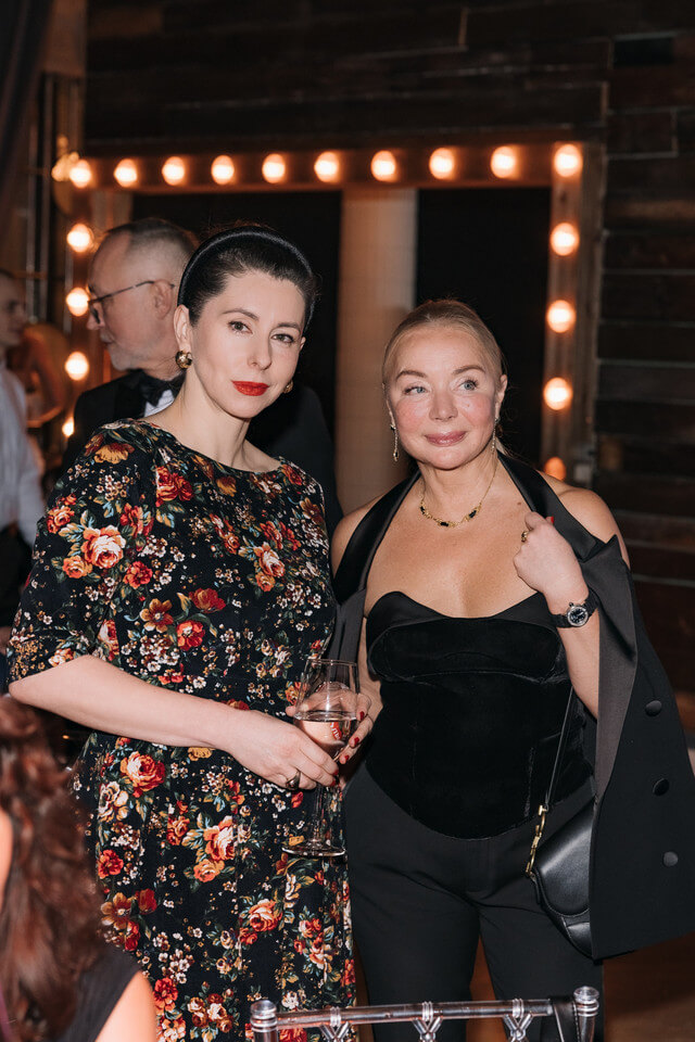 Элина Зорина, SMINEX и Инна Овчарова, АДВ