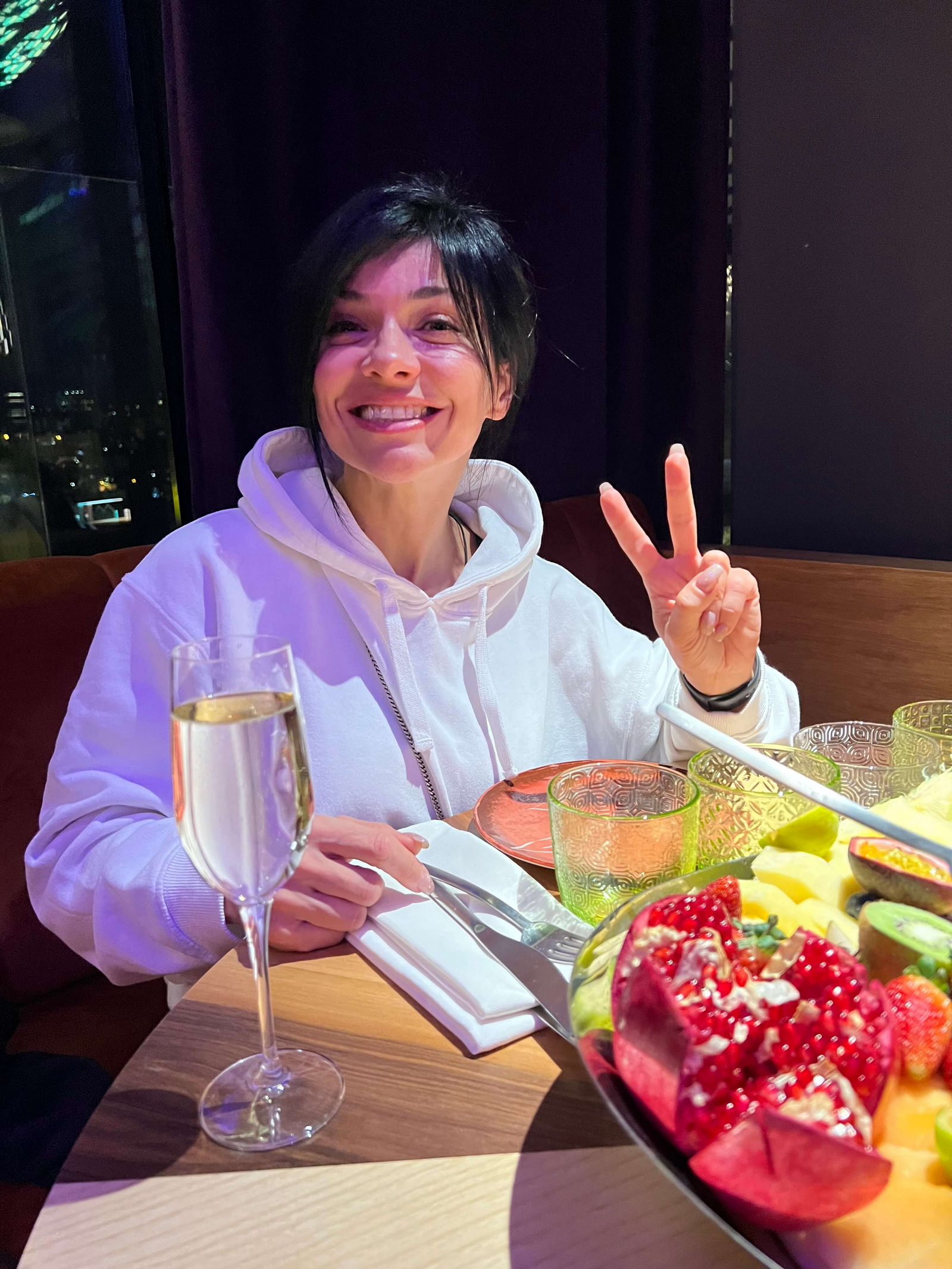 Виктория Инкелес, Sostav