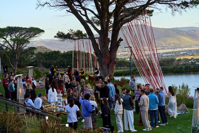 Первый ужин в Cape Point Vineyards