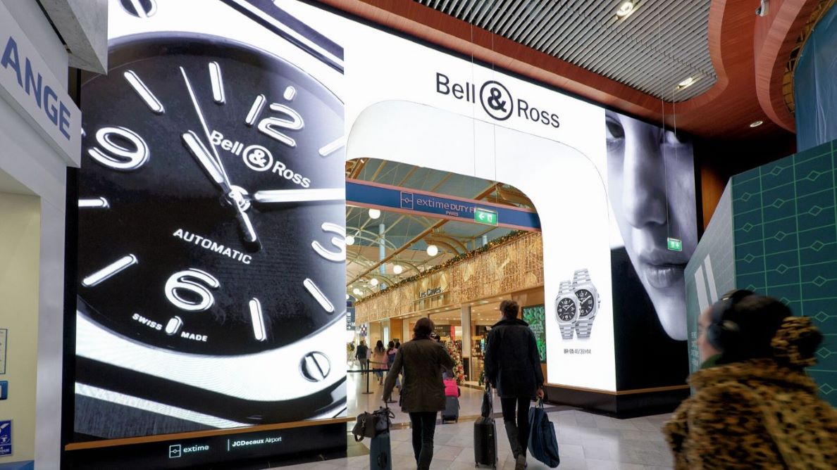 Светодиодная видео-арка. Аэропорт Шарль-де-Голль