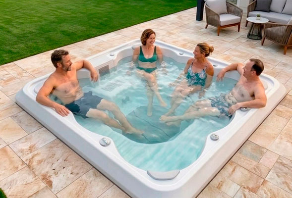 Какой спа‑бассейн взять для бизнеса: Jacuzzi, Mexda или Riptide? Сравнили 3 модели на 7 мест по ключевым параметрам: вместимость, форсунки, фильтрация, управление, цена.