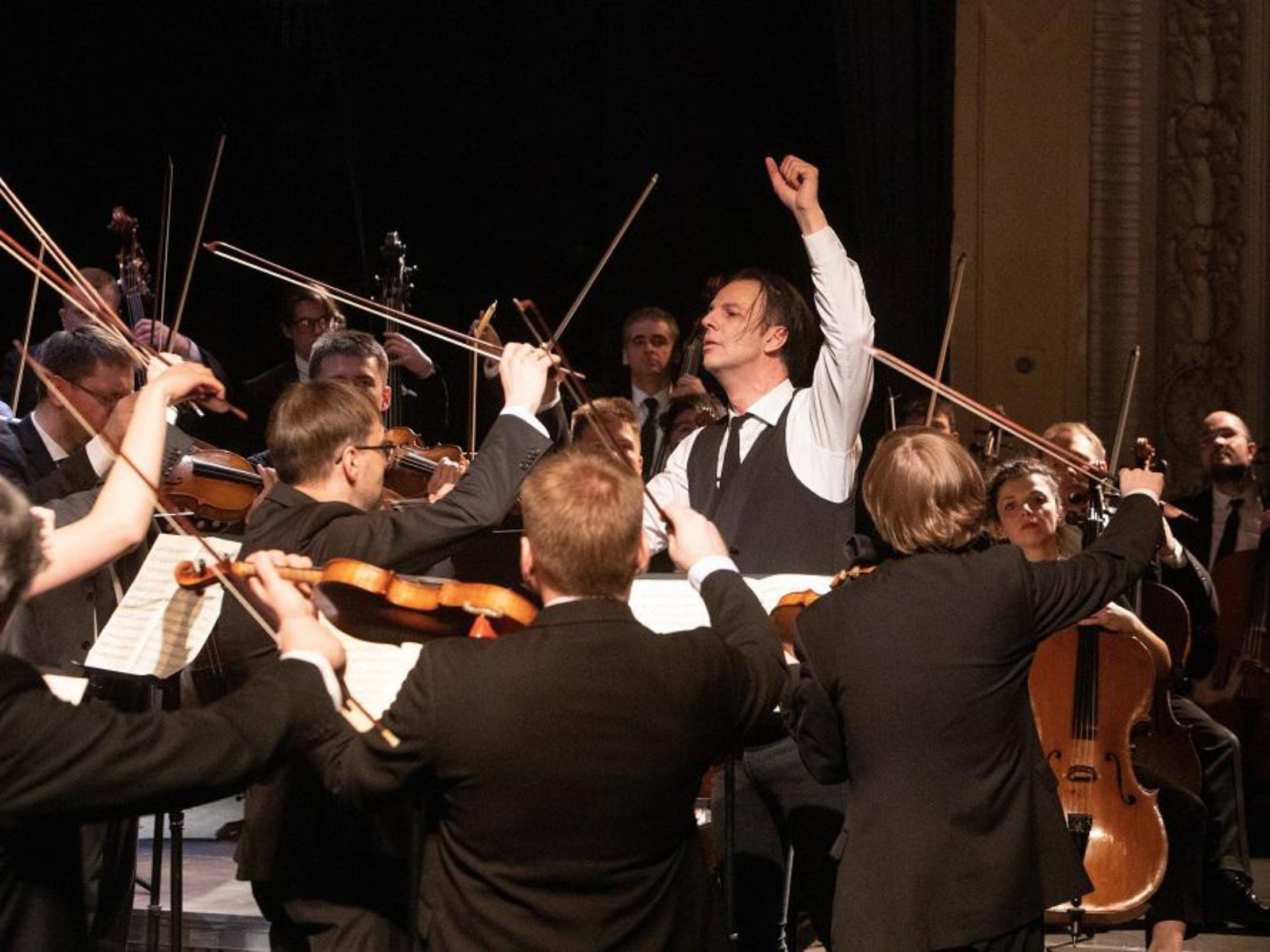 Концерт оркестра musicAeterna под руководством Теодора Курентзиса 17 марта