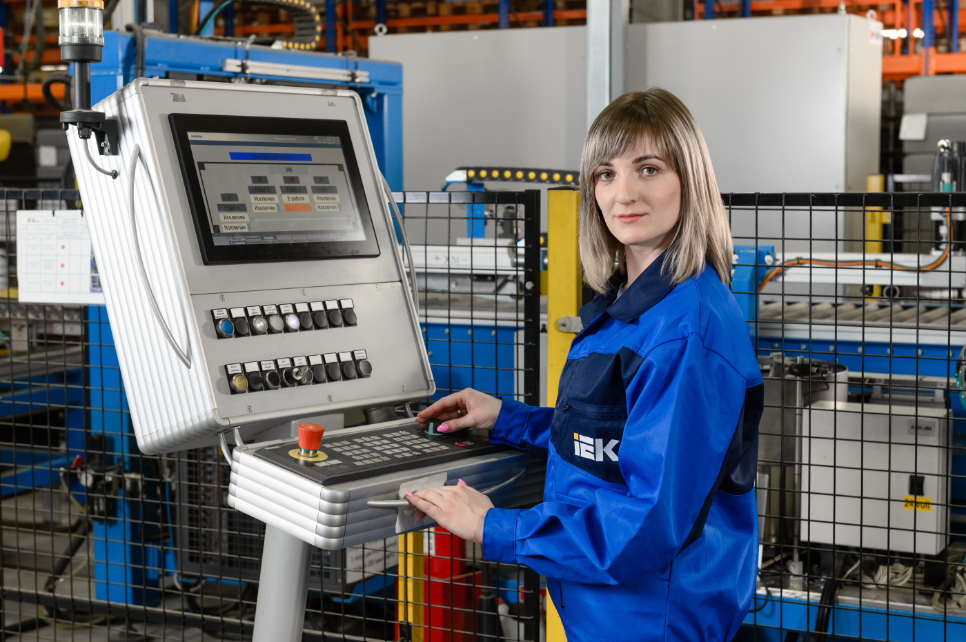 Предприятие IEK GROUP — плотность роботизации в 3 раза больше среднемирового значения